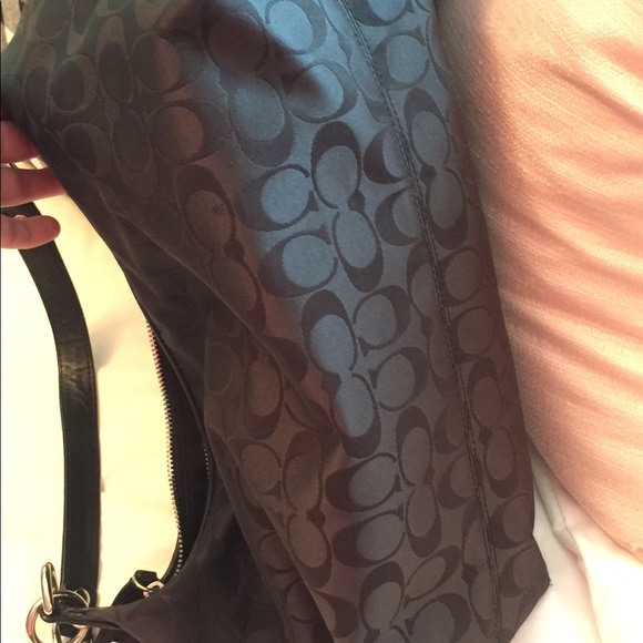 ♦️SOLD♦️ Authentic Coach Purse - Picture 8 of 8